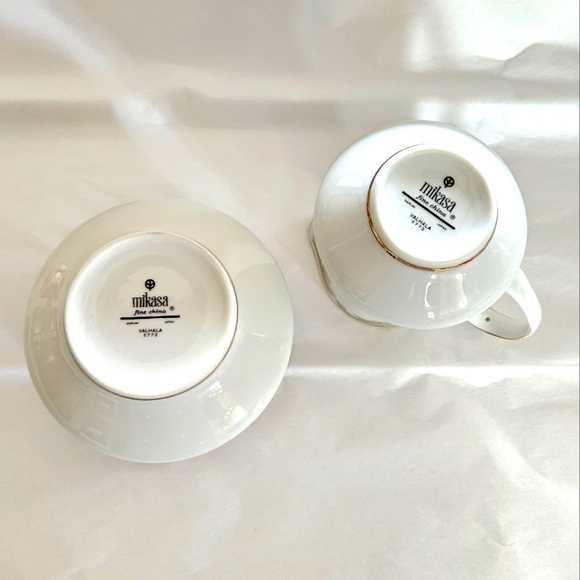 "Valhala" covered cream and sugar by Mikasa. - Picture 11 of 12